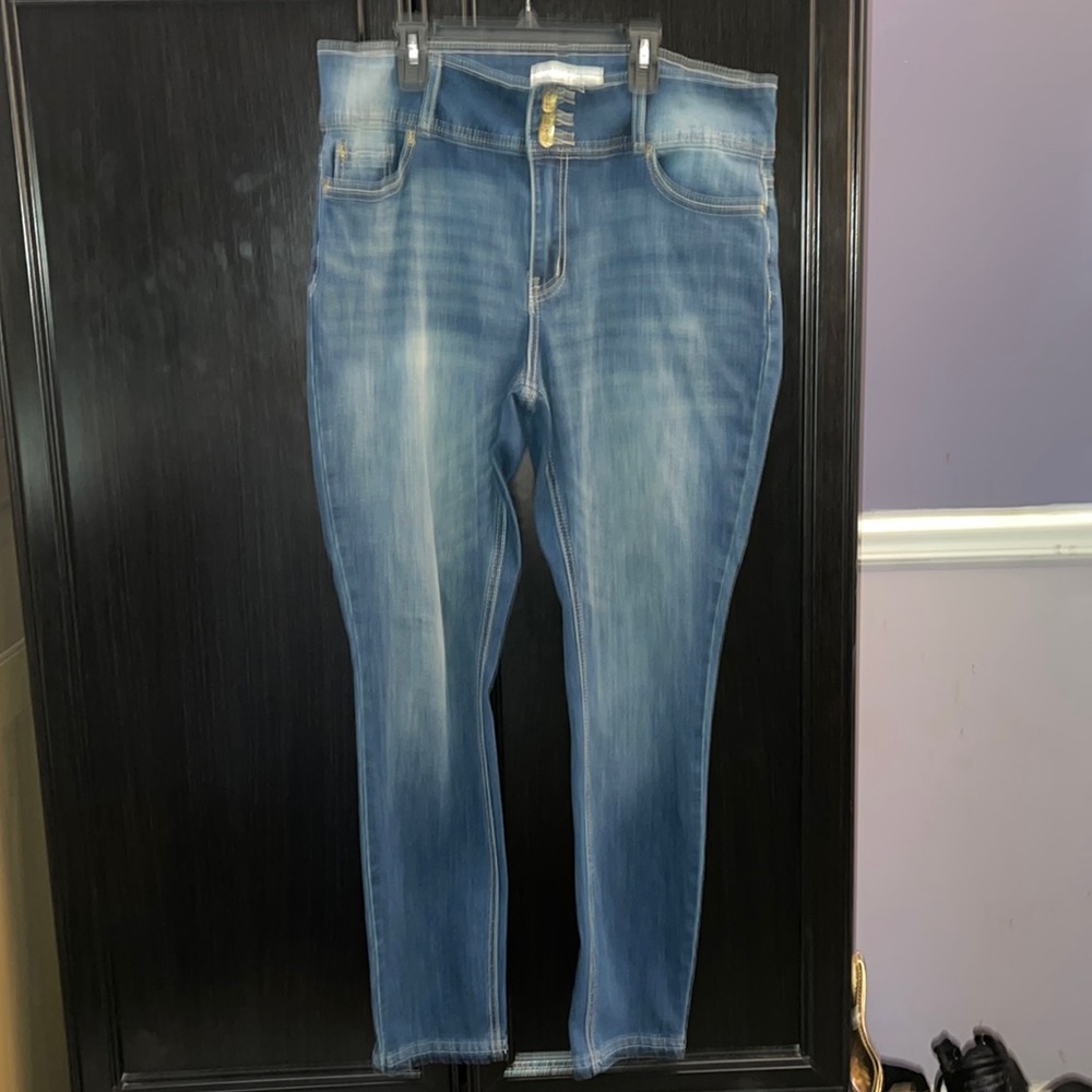 Womens Skinny Jeans